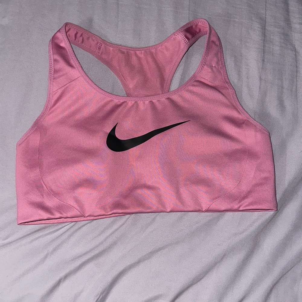 pink high support nike sports bra!